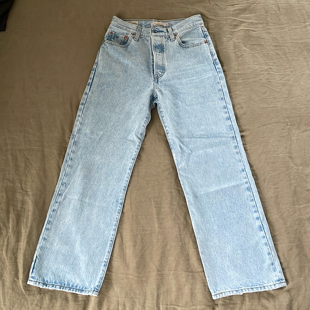 Levi’s Ribcage Straight Ankle sz 26x27